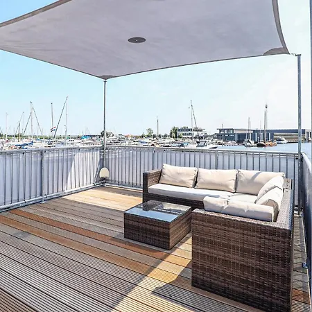 Aqualiving 4* آلسمير