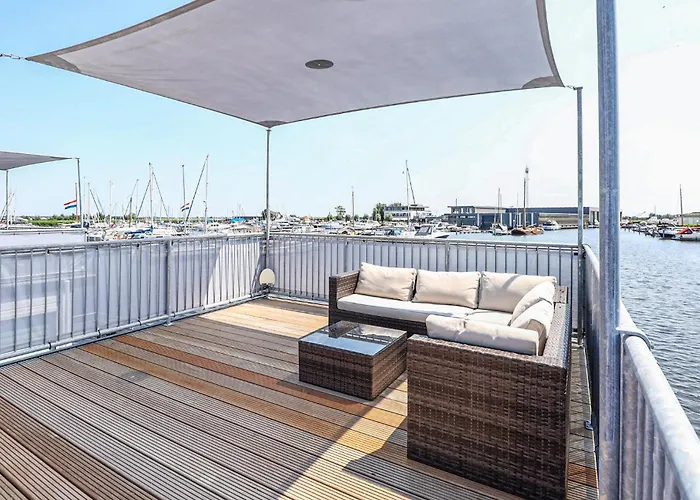 Aqualiving 4* Aalsmeer