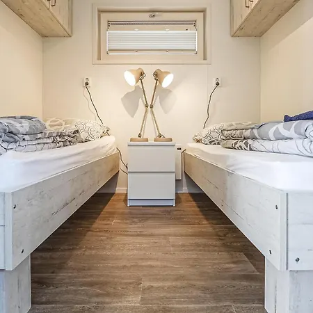 Botel Aqualiving 4*