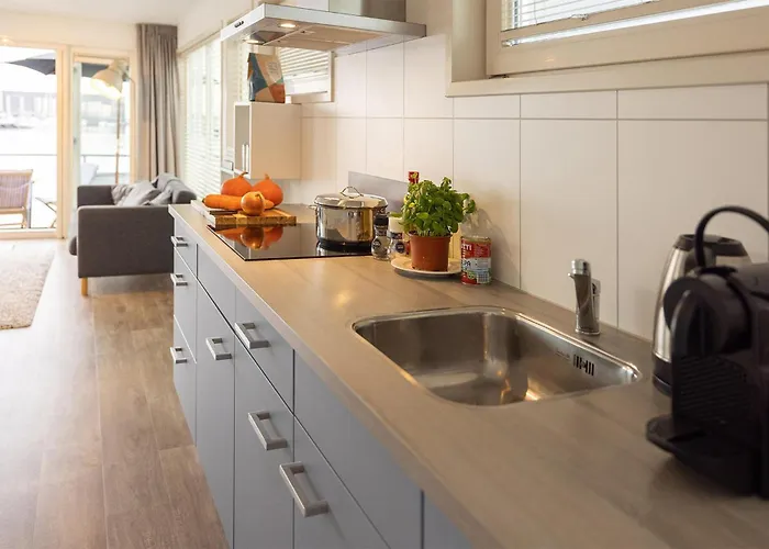 Úszó hotel Aqualiving