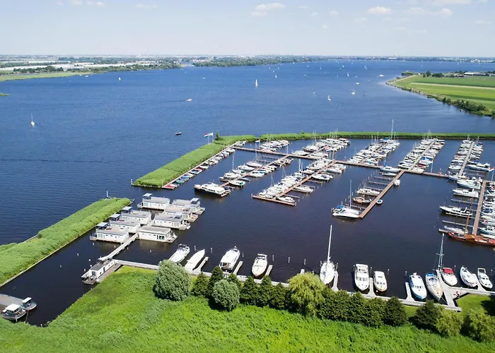 Aqualiving 4* Aalsmeer